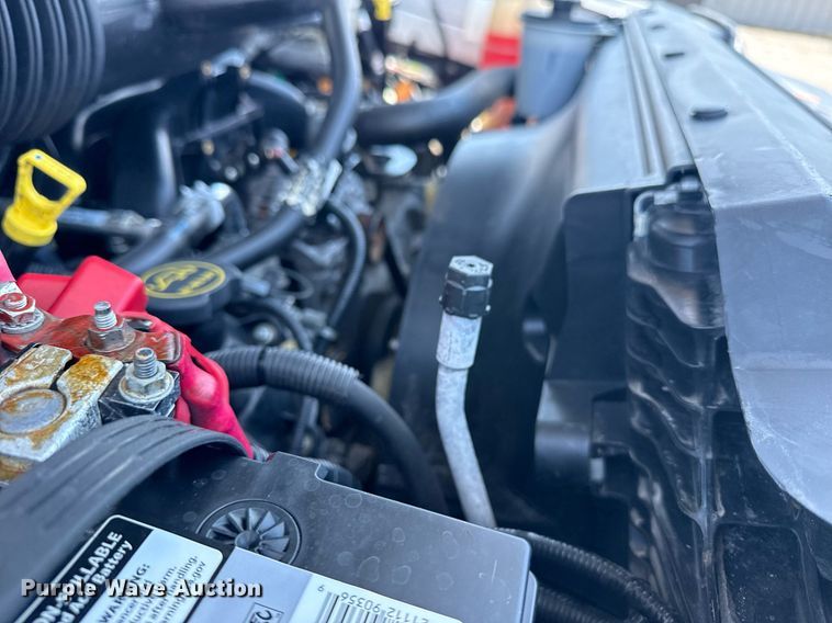 image for item EG6076 2017 Ford F450 Super Duty XL box truck