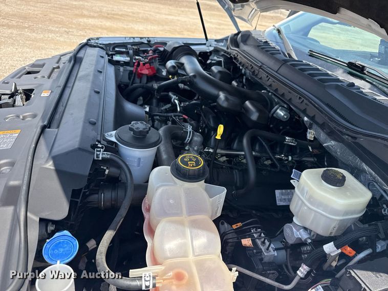 image for item EG6076 2017 Ford F450 Super Duty XL box truck