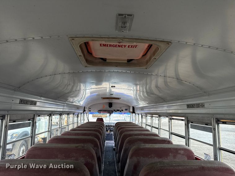 image for item EG6089 2002 International 3800 school bus