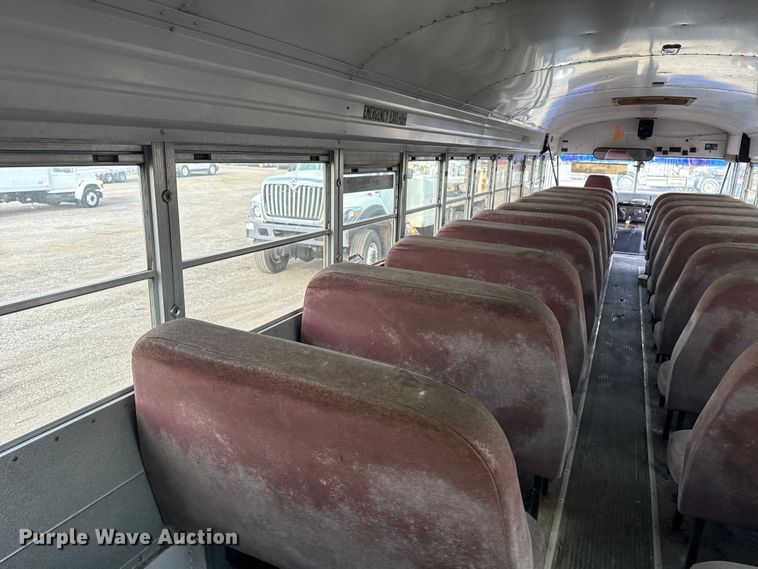 image for item EG6089 2002 International 3800 school bus