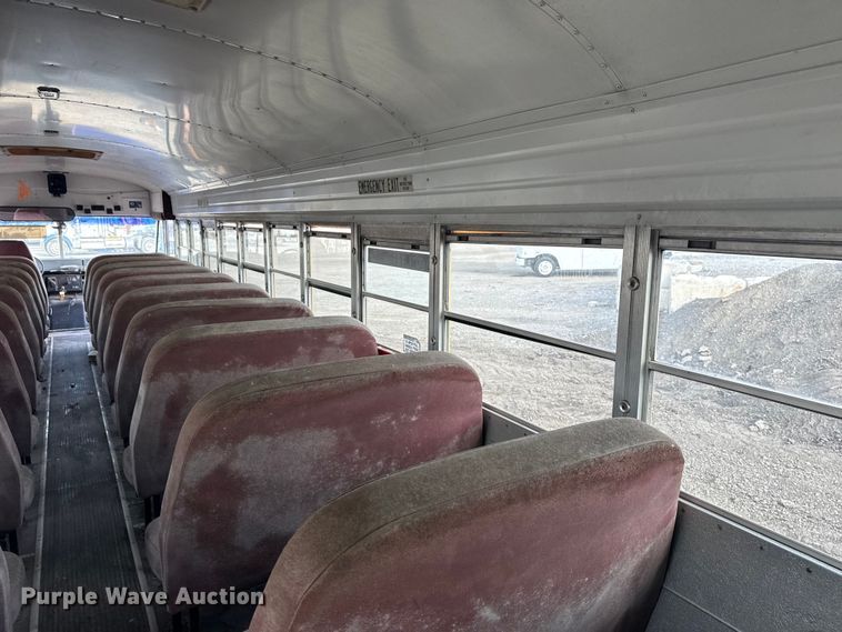 image for item EG6089 2002 International 3800 school bus