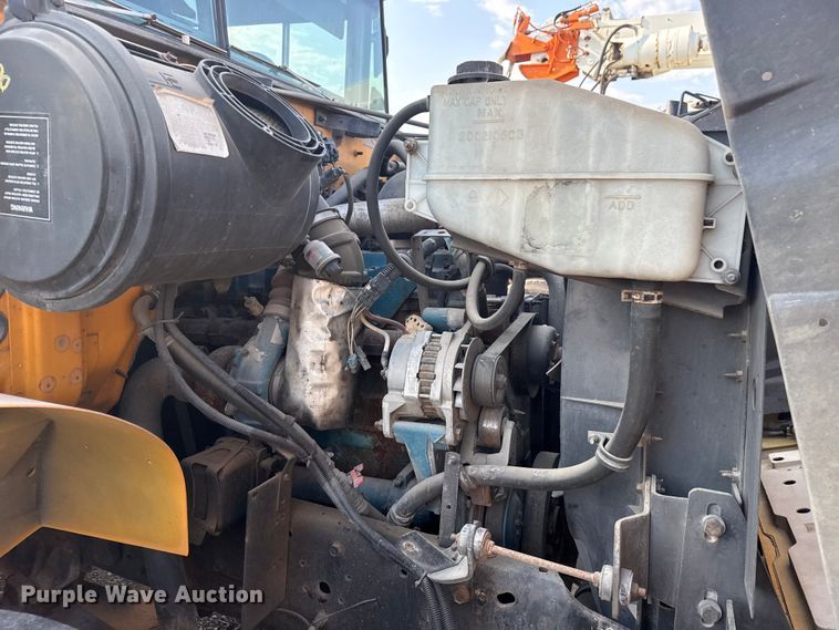 image for item EG6089 2002 International 3800 school bus