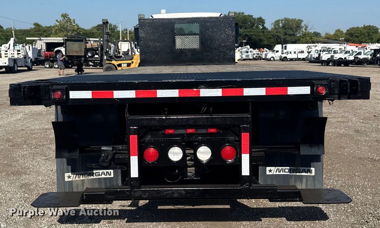 image for item EG6145 2007 Freightliner Business Class M2 flatbed truck