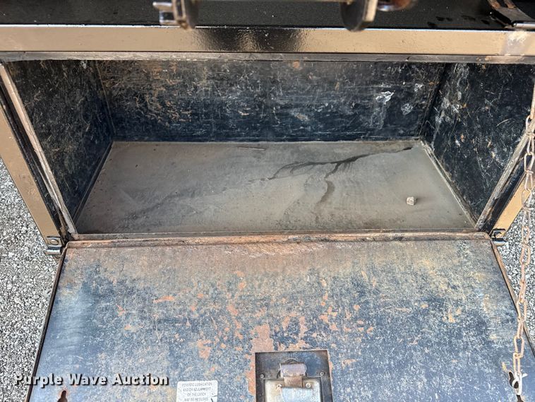 image for item EG6145 2007 Freightliner Business Class M2 flatbed truck