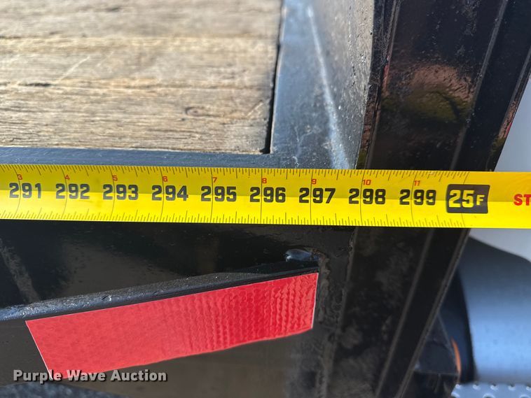 image for item EG6145 2007 Freightliner Business Class M2 flatbed truck