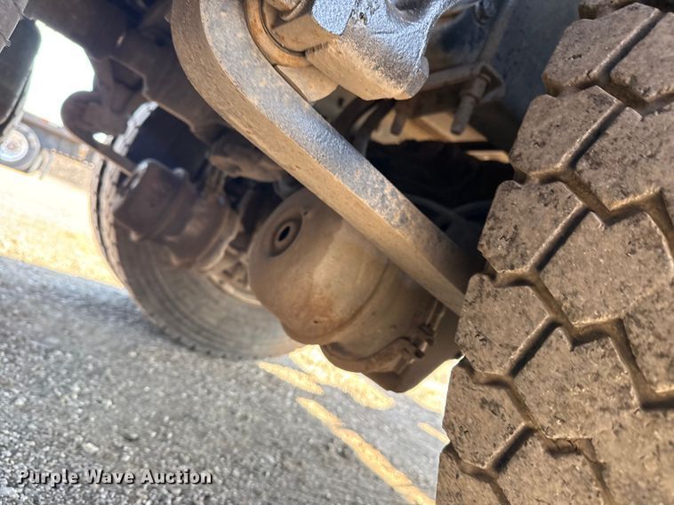 image for item EG6145 2007 Freightliner Business Class M2 flatbed truck