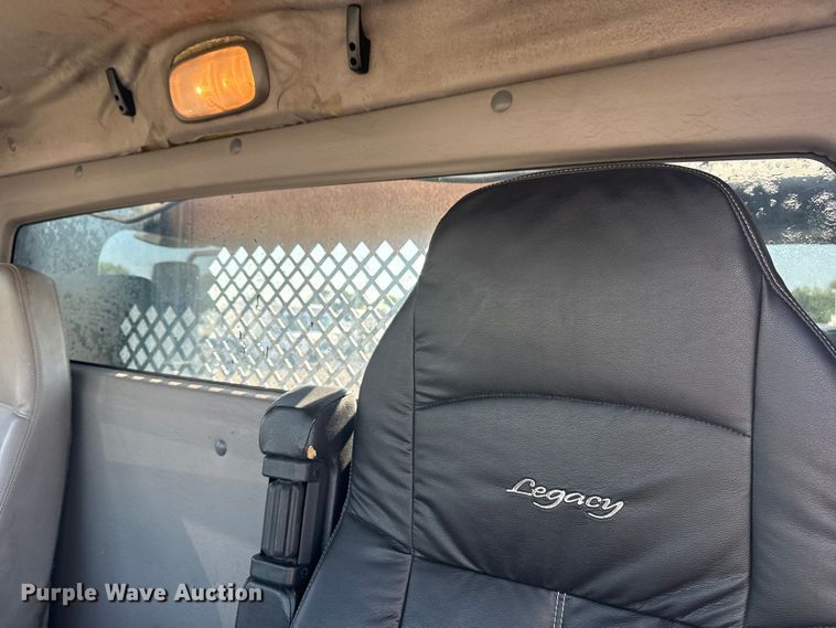 image for item EG6145 2007 Freightliner Business Class M2 flatbed truck