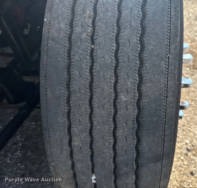 image for item EG6145 2007 Freightliner Business Class M2 flatbed truck