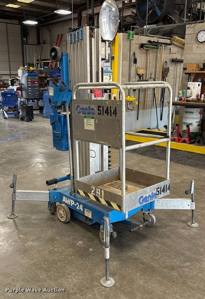 image for item EH4070 Genie AWP-24 vertical lift