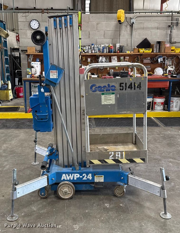 image for item EH4070 Genie AWP-24 vertical lift
