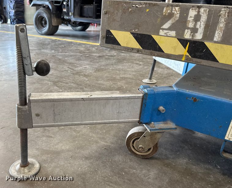 image for item EH4070 Genie AWP-24 vertical lift