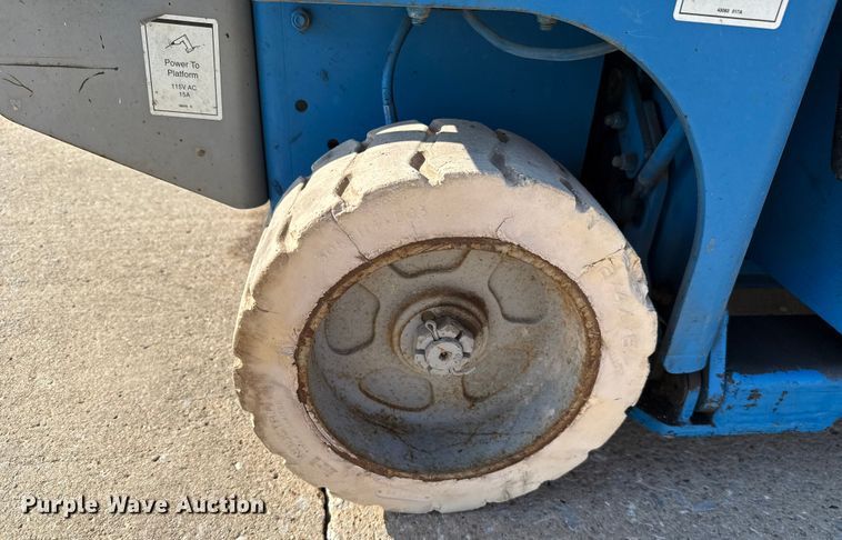 image for item EH4075 Genie GS-1930 scissor lift