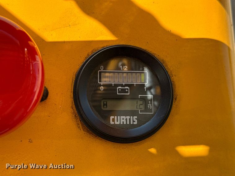 image for item EH4079 2017 Zhejiang H-5439 pallet jack