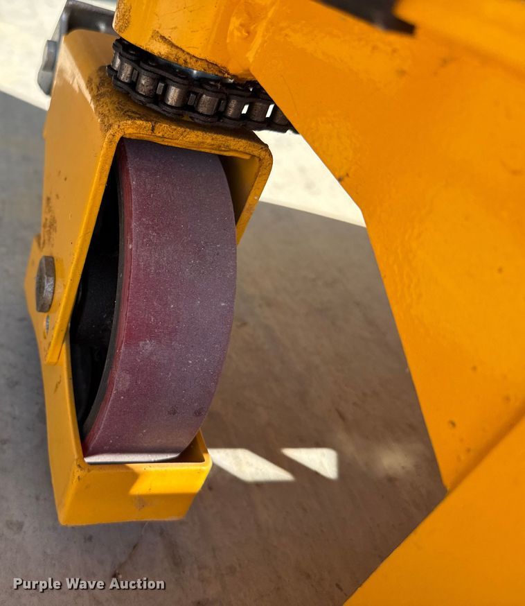 image for item EH4079 2017 Zhejiang H-5439 pallet jack