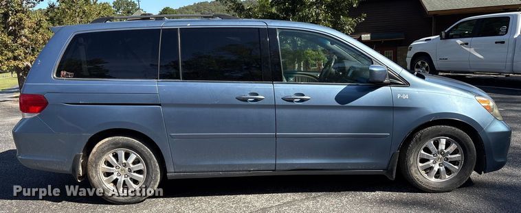 image for item EH7513 2008 Honda Odyssey van