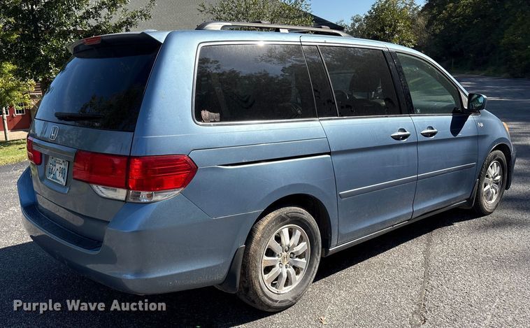image for item EH7513 2008 Honda Odyssey van