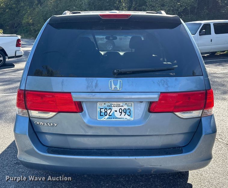 image for item EH7513 2008 Honda Odyssey van