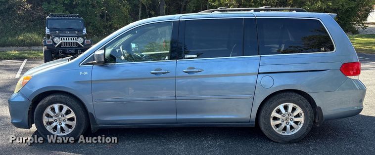 image for item EH7513 2008 Honda Odyssey van