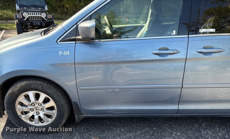 image for item EH7513 2008 Honda Odyssey van