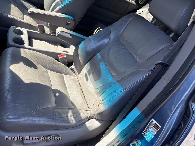 image for item EH7513 2008 Honda Odyssey van