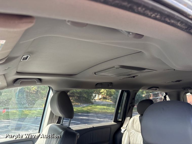 image for item EH7513 2008 Honda Odyssey van