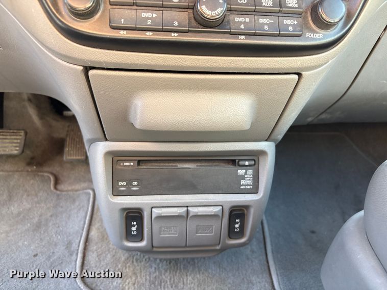 image for item EH7513 2008 Honda Odyssey van