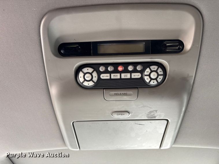 image for item EH7513 2008 Honda Odyssey van