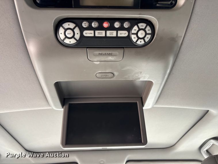 image for item EH7513 2008 Honda Odyssey van