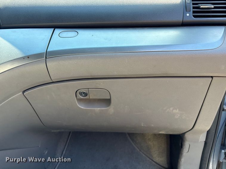 image for item EH7513 2008 Honda Odyssey van