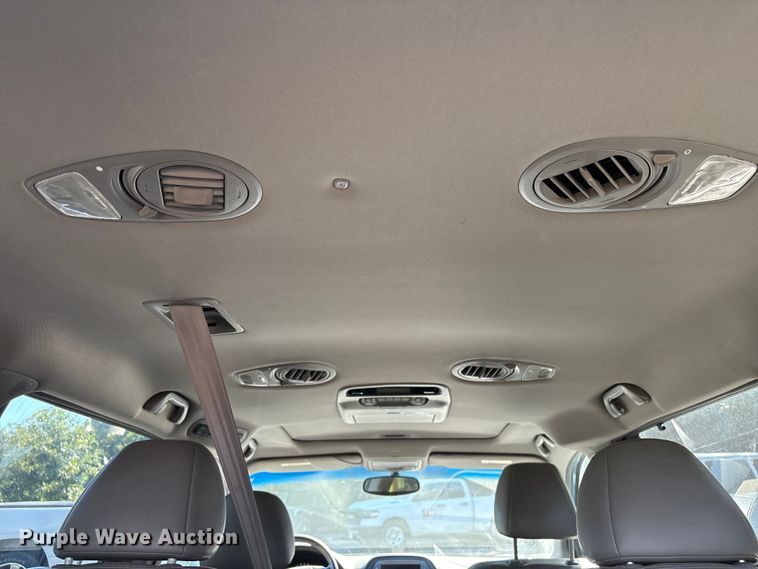 image for item EH7513 2008 Honda Odyssey van