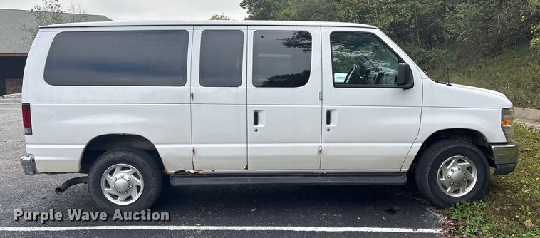 image for item EH7514 2010 Ford E350 van
