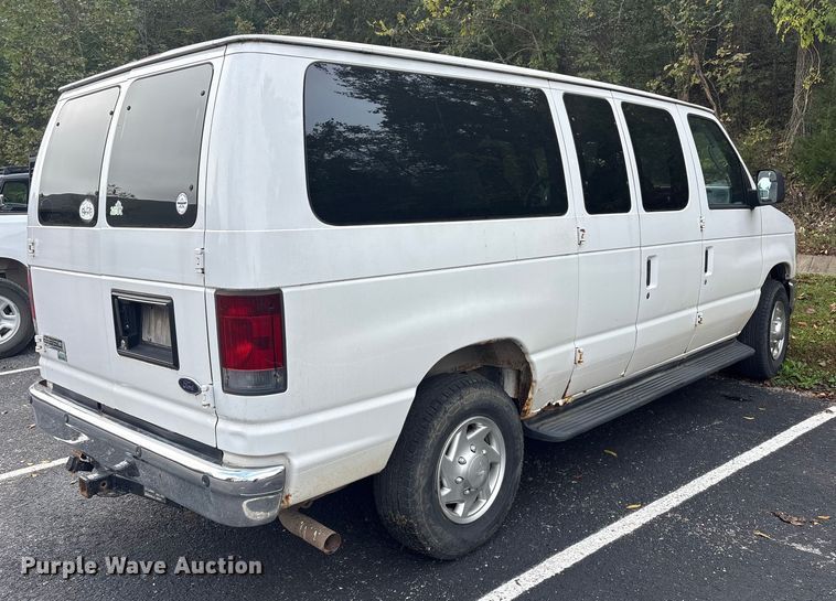 image for item EH7514 2010 Ford E350 van