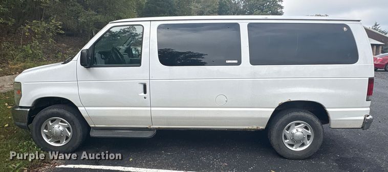 image for item EH7514 2010 Ford E350 van