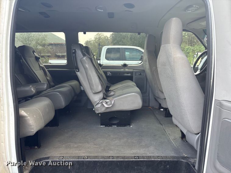 image for item EH7514 2010 Ford E350 van