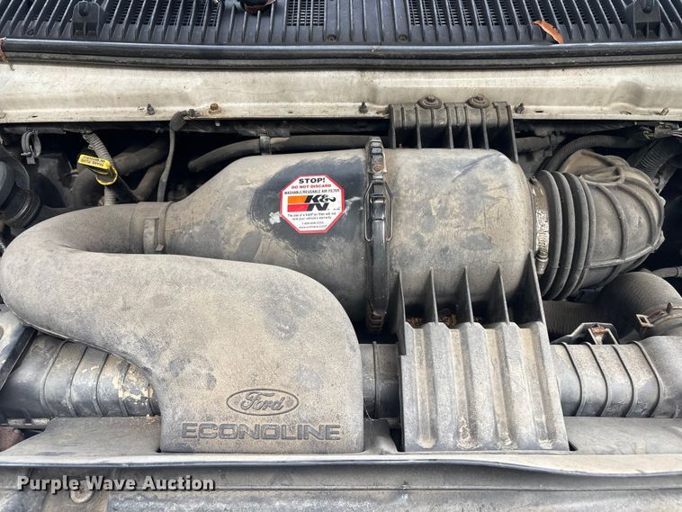 image for item EH7514 2010 Ford E350 van