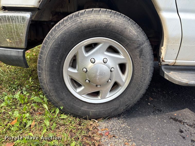 image for item EH7514 2010 Ford E350 van