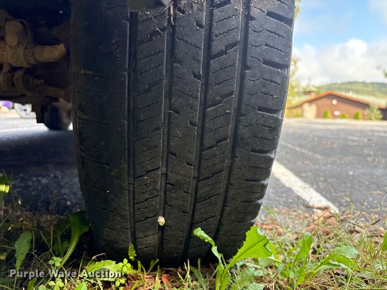 image for item EH7514 2010 Ford E350 van