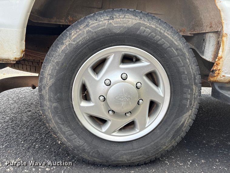 image for item EH7514 2010 Ford E350 van