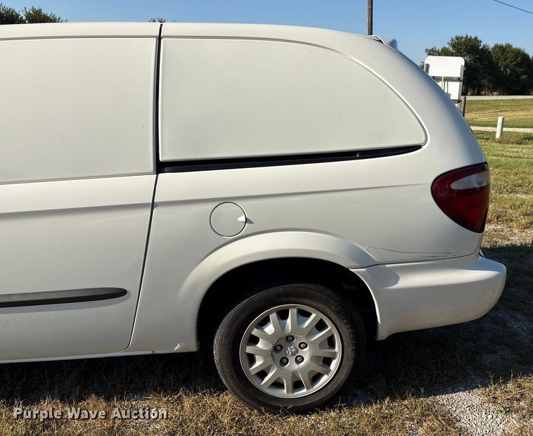 image for item EH7527 2003 Dodge Grand Caravan van