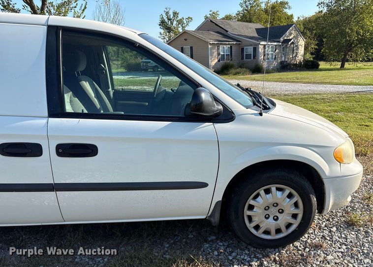 image for item EH7527 2003 Dodge Grand Caravan van