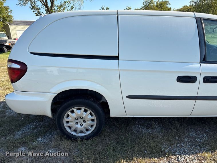 image for item EH7527 2003 Dodge Grand Caravan van