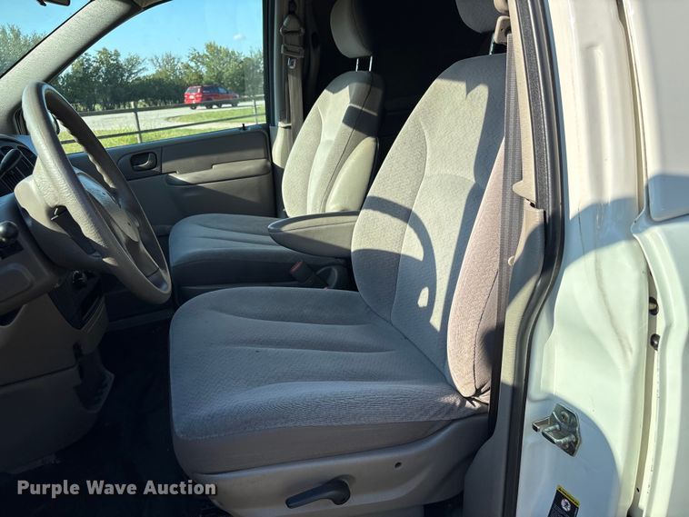 image for item EH7527 2003 Dodge Grand Caravan van