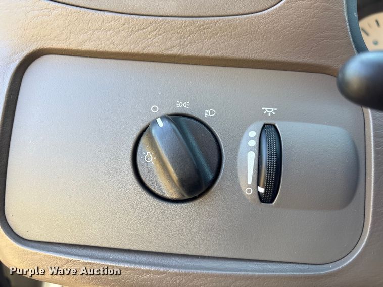 image for item EH7527 2003 Dodge Grand Caravan van