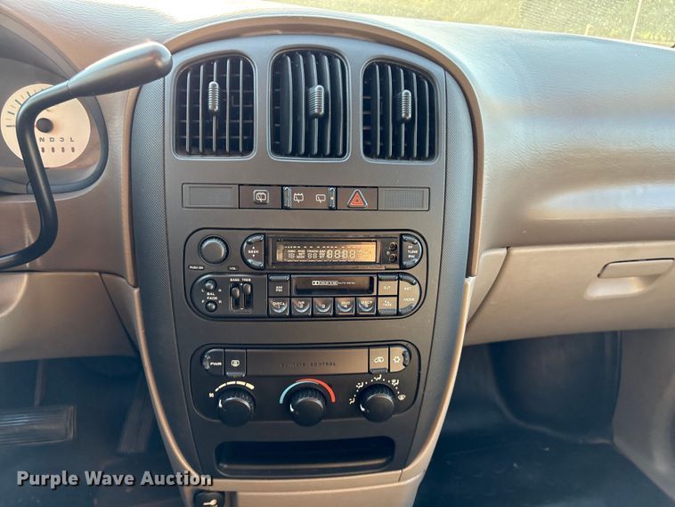 image for item EH7527 2003 Dodge Grand Caravan van