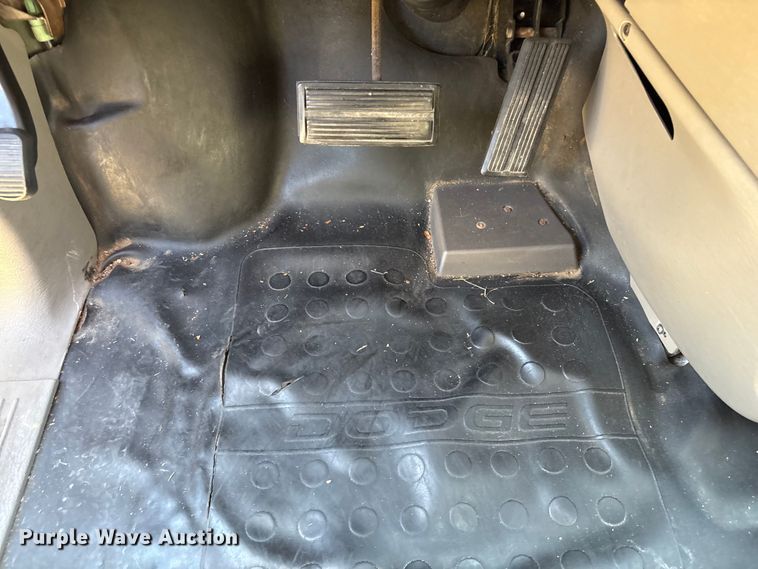 image for item EH7527 2003 Dodge Grand Caravan van