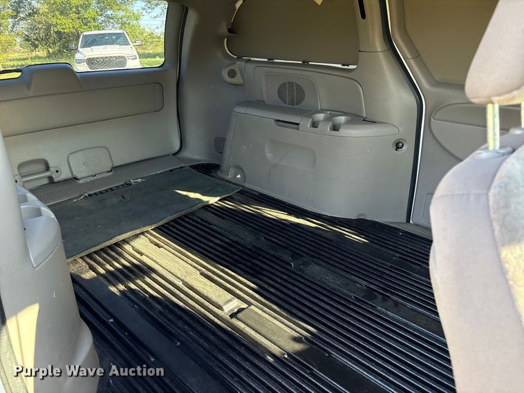 image for item EH7527 2003 Dodge Grand Caravan van
