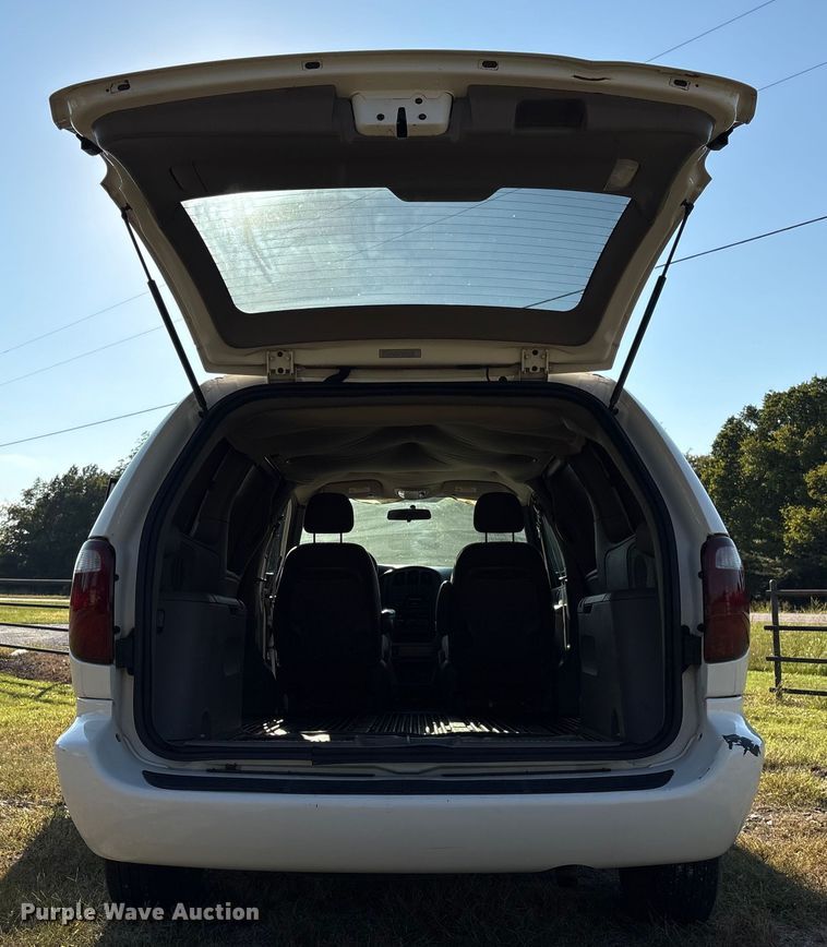 image for item EH7527 2003 Dodge Grand Caravan van