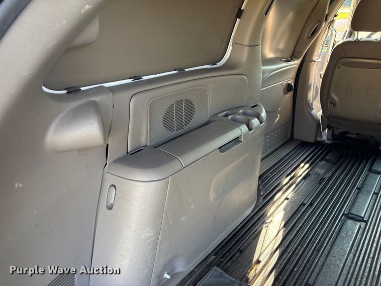 image for item EH7527 2003 Dodge Grand Caravan van