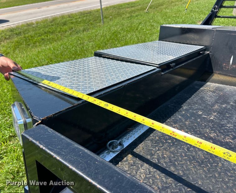 image for item EK8397 CM TM-02975742DLX utility bed