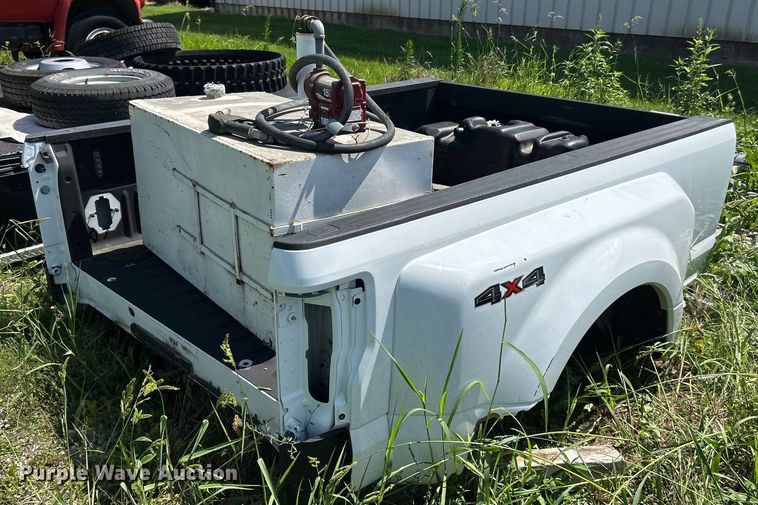 image for item EK8409 Pickup truck bed